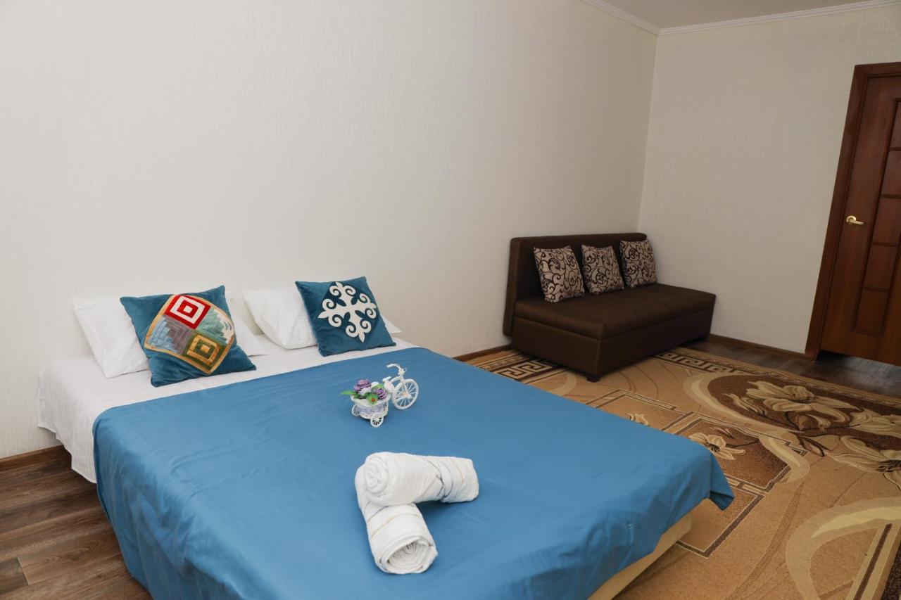 Ferienwohnung Reliablehouse 2-Х Комнатная Квартира В Центре Almaty Exterior foto
